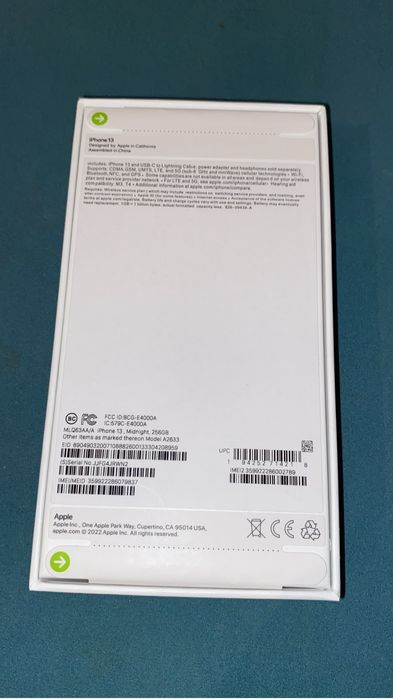 Продам айфон 13 256г