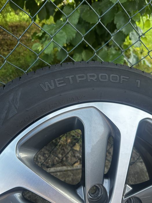 Jante Hyundai cu anvelope vara R16