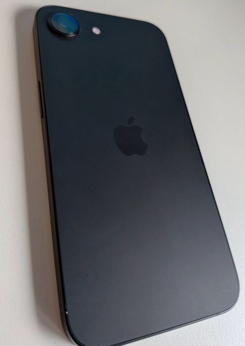 Iphone 16e 128 Gb, negru plus casti cu fir originale, airpods pro 1