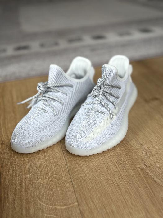 Adids Yeezy 350