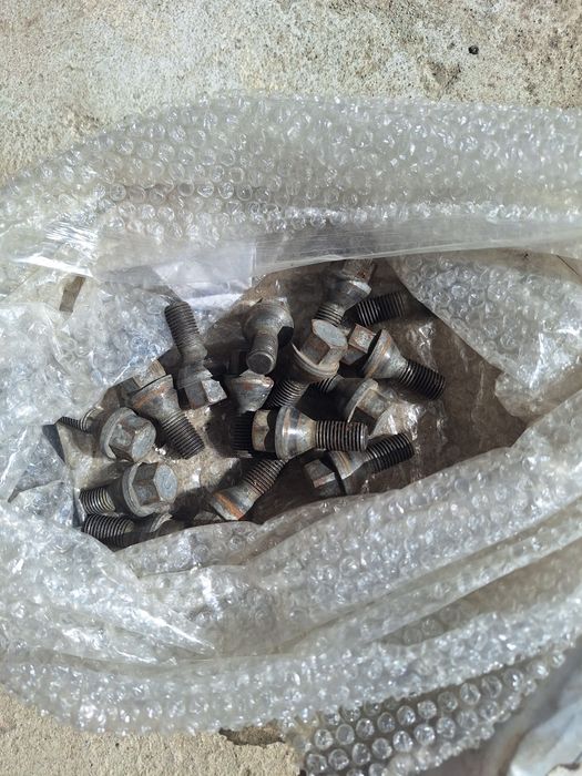 Продам запчасти для мерседес