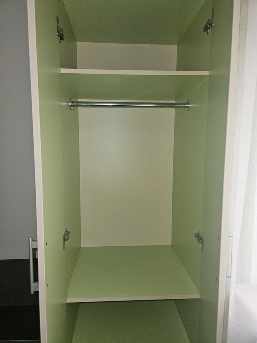 Dulapuri dressing/ camera copil