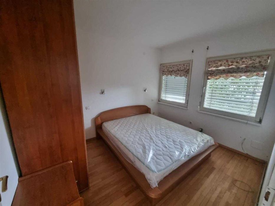 Тристаен имот в кв.Младост 4