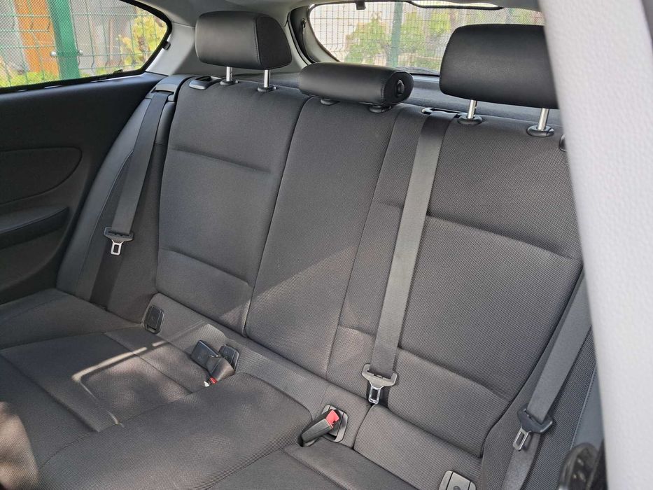 BMW - 118i  2000 куб. 143 к.с. 2008 г.