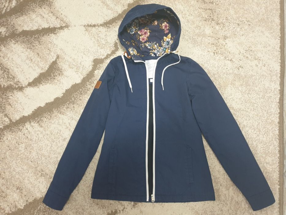 Geaca Softshell, XS, stare perfecta, 50 lei