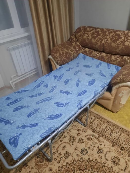 Отдам даром диван