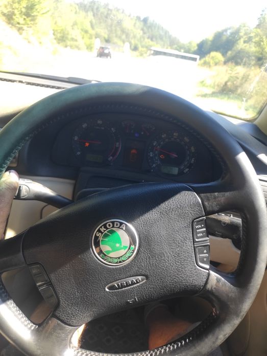 Шкода супърб 1.9 131кс на части Skoda superb