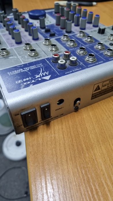 Продам микшерный пульт