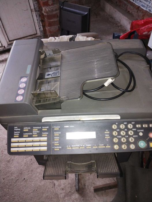 Цветен принтер почети нов!