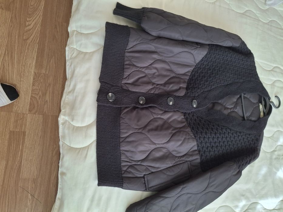 Ново черно есенно яке отпред шпиц