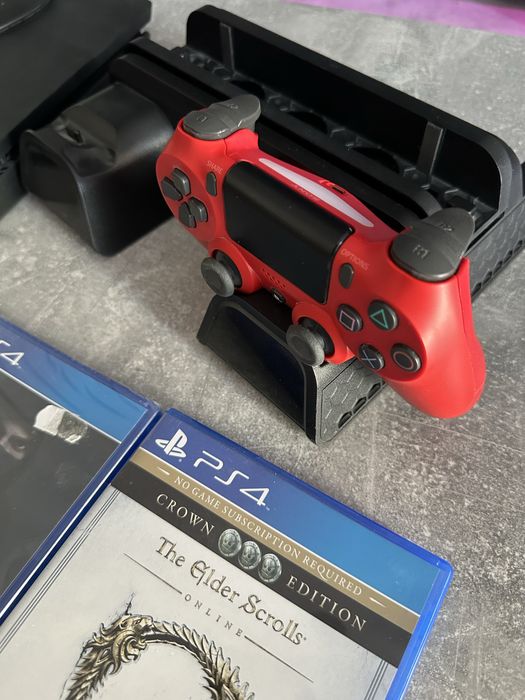 Playstation 4 slim 1TB + accesorii + jocuri