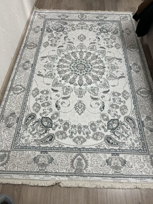 Продаю хороший ковер