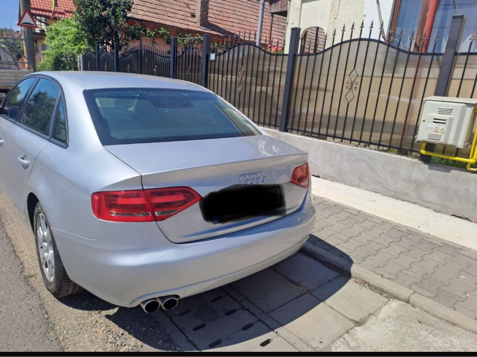 Vând Audi A4 model B8