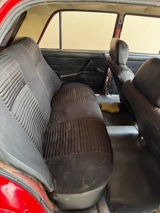 Машина сотилади .