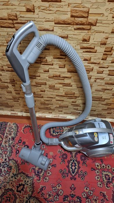 Пылесос LG компрессор 2000 w