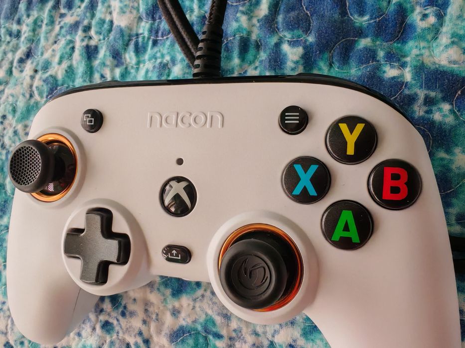 Контролер Nacon Pro Compact Controller