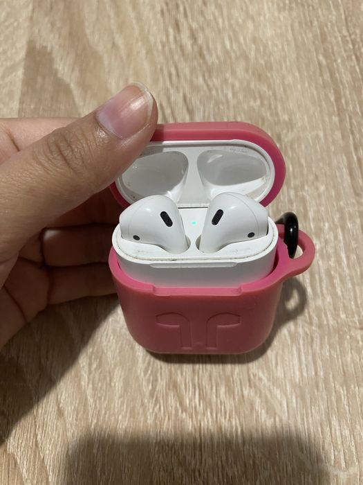 Продам Эйрподс оригинал