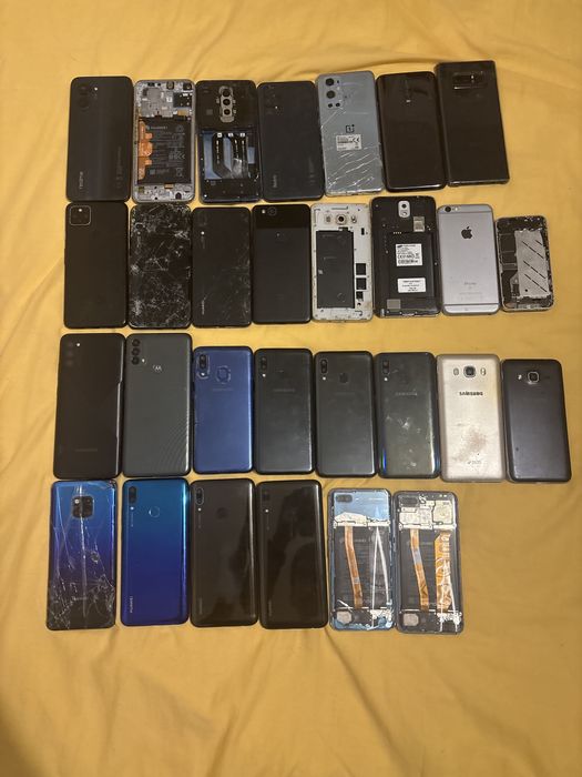 Lot telefoane functionale/de piese