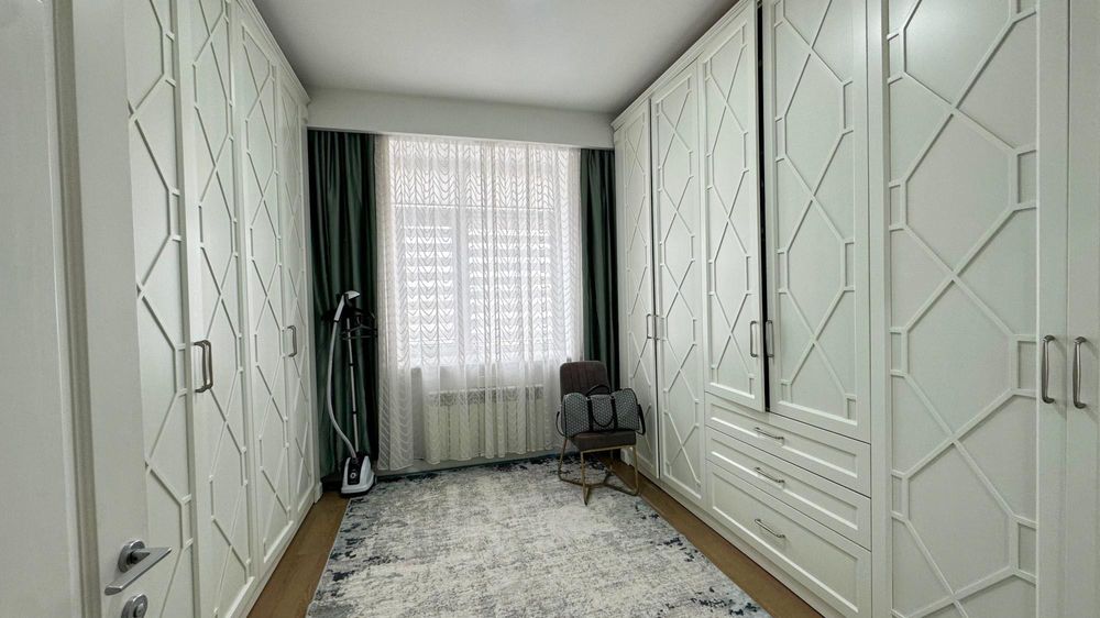 4-х ком в доме Гаку, Владислав ИмпериЯ