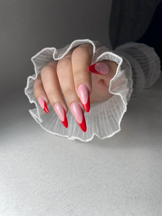 Manichiura femei/barbati /Machiaje