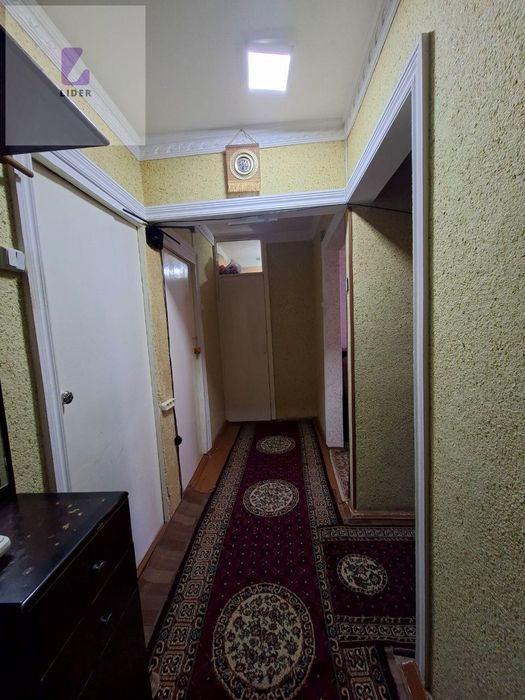 Продается 3 х комнатная квартира 2 этаж Середина