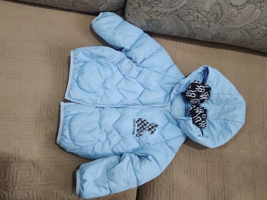 Детские куртки и одежда для девочки