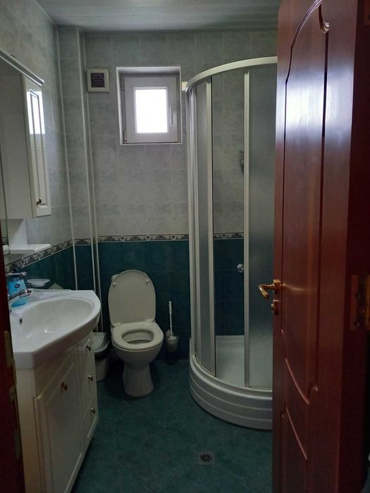 Продава се Тристаен апартамент в Шумен, Пазара - 156 кв.м за 1095 €/кв.м - Снимка #2