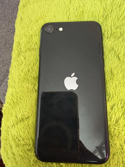 iPhone SE 2020 128Gb baterie 100%