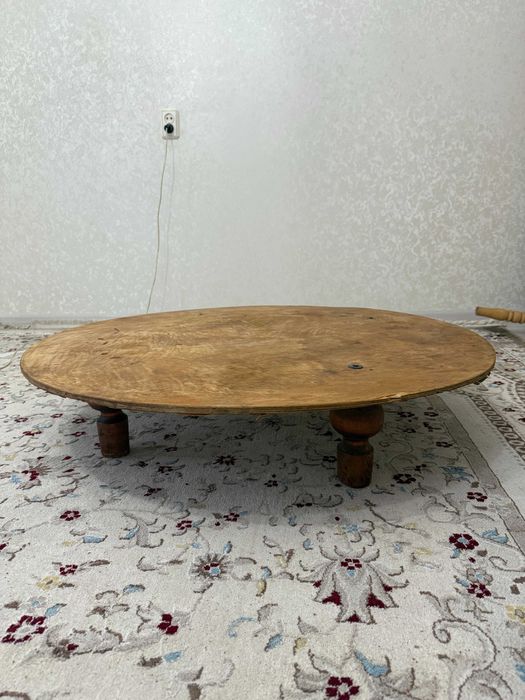 Продам круглый стол