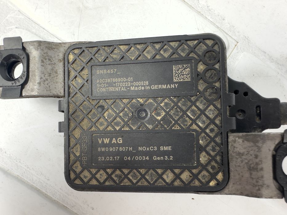 NOX сензор AUDI 8W0907807H