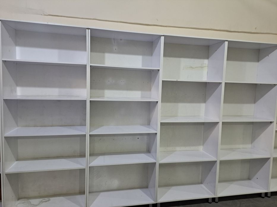 Савдо дукони учун комплект мебеллар туплами.