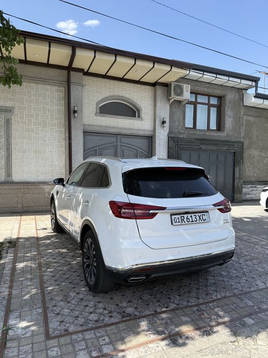 Hongqi HS 5 Full