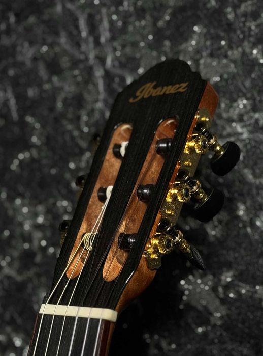 (MUSIC BRAND) Ibanez guitar