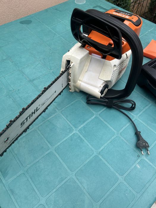 Drujba pe acumulator Stihl MSA220C