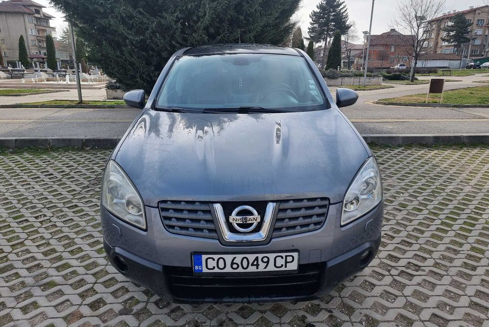 Автомобил Нисан Кашкай