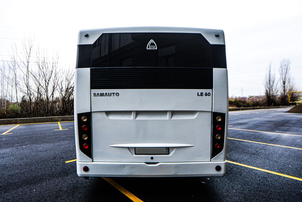 Isuzu Avtobus Автобус