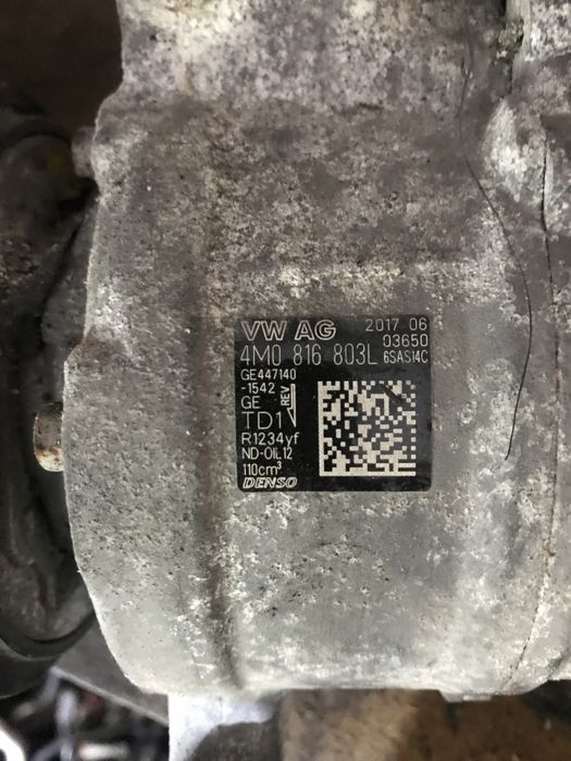 Компресор климатик ауди 3.0 326кс 4M0 816 8L audi 3.0 326ks