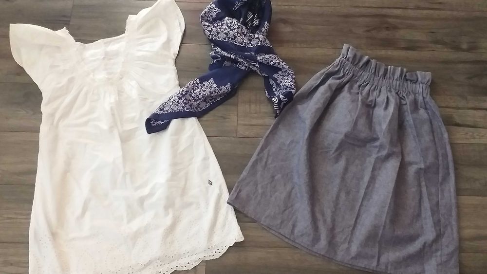 Фирмени комплекти много качествени като нови размер л-хл-30-40лв.