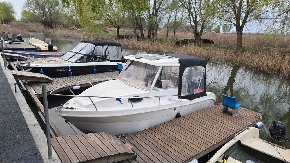 Vand barca cabinata Selva SPA 5.5 m + motor Mercury 115 CP + peridoc