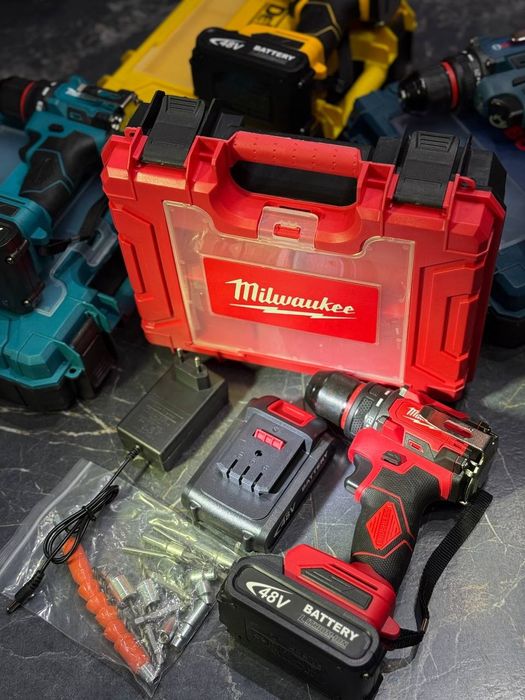 Шурупаверд безшотичний Bosch Makita Dewalt