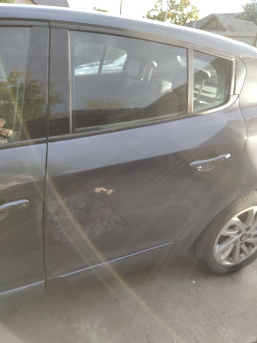 uși /ușă stânga /față /spate Renault Megane 3. 1,5dci cod vopsea TEKPN