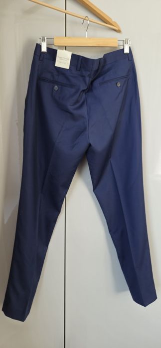 Нов костюм 100% италианска вълна Douglas Mayfar