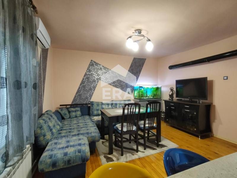 Продава се Къща в Девня - 210 кв.м за 881 €/кв.м - Снимка #5