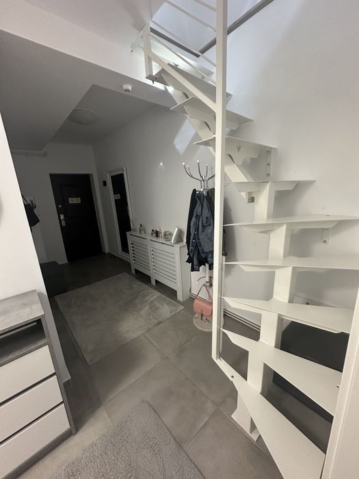 Apartament 4 camere, 2 bai,pe doua nivele