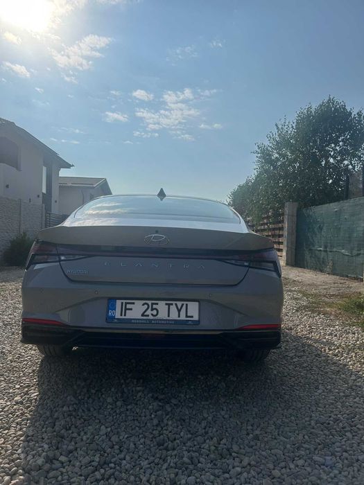 HYUNDAI Elantra 2021 — imagine 3