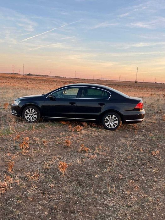 VOLKSWAGEN Passat 2012 — imagine 1