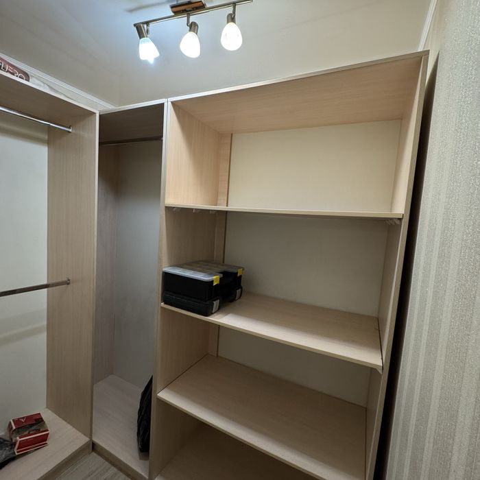 Полки для гардероба