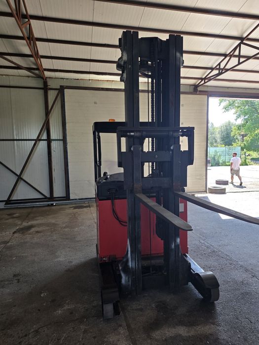 Vand stivuitor  linde  electrica