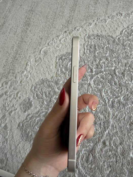 Продается Айфон 12