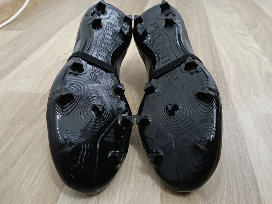 Adidași Cramponi Ghete Fotbal Adidas Predator mărimea 43